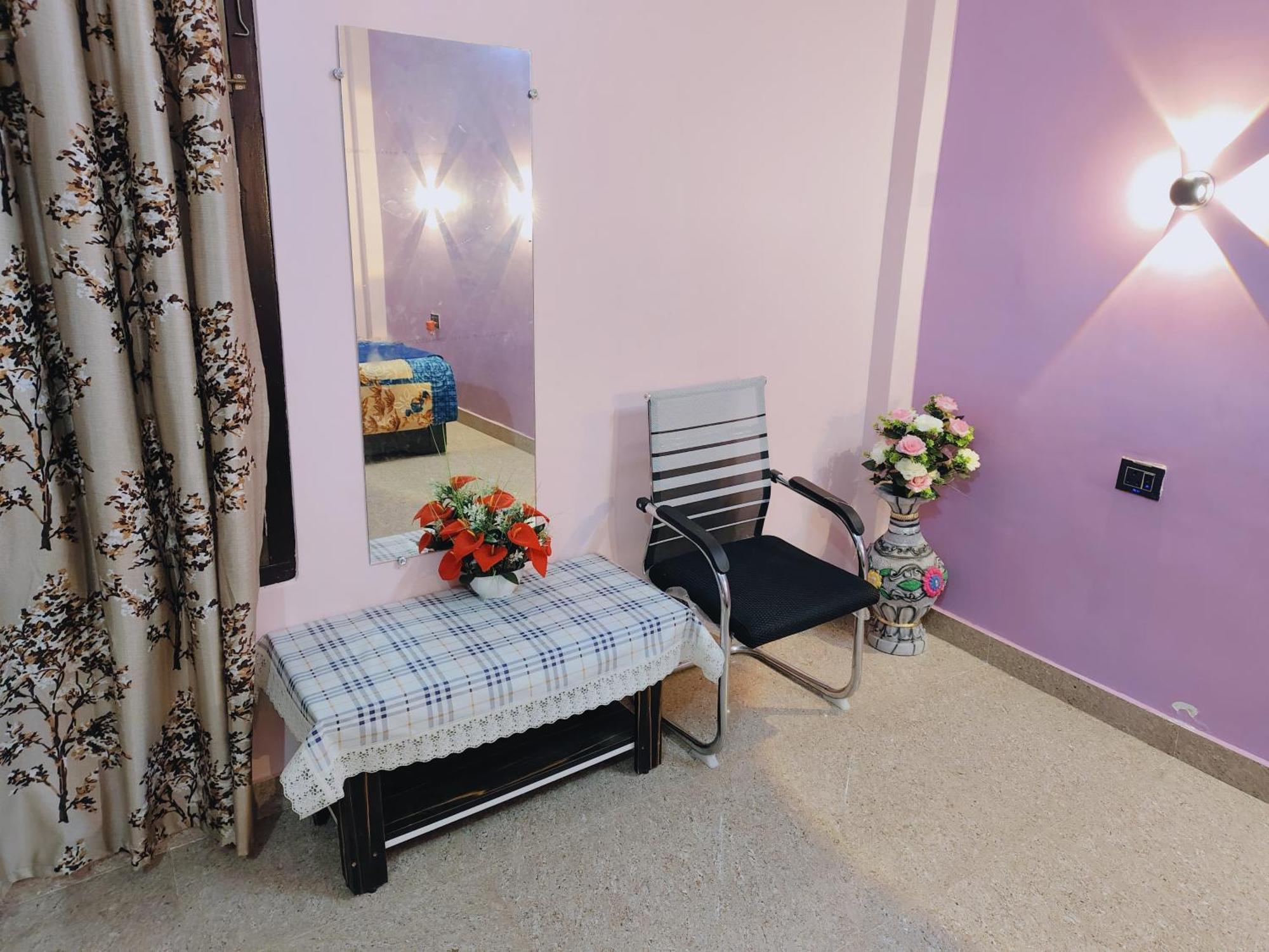 Homestay Dev Paradise Ayodhya